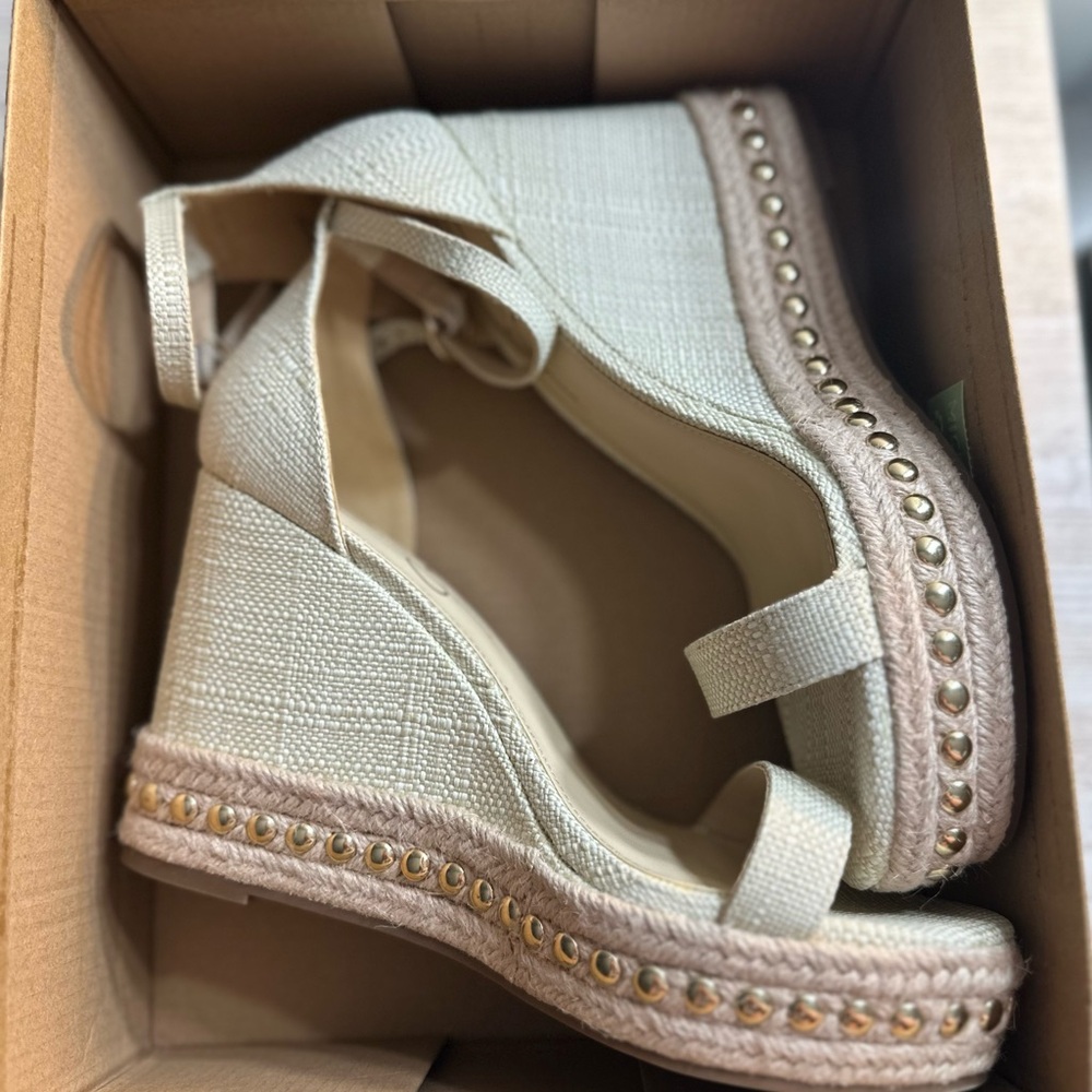 Jessica Simpson Cream Wedge Sandals with Braided Jute Detail